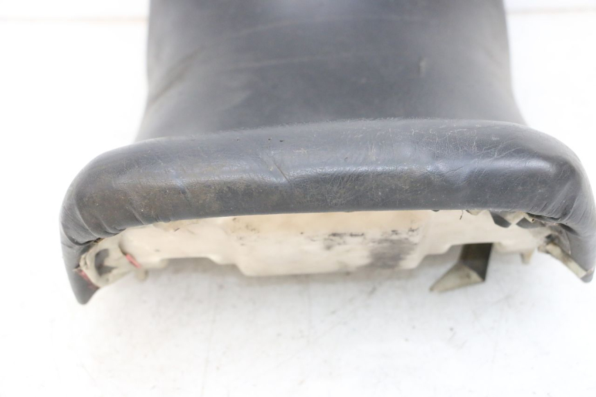 photo de SELLA ANTERIORE KAWASAKI GPX R WARBIRD 600 (1988 - 1993) - Focus sulla struttura