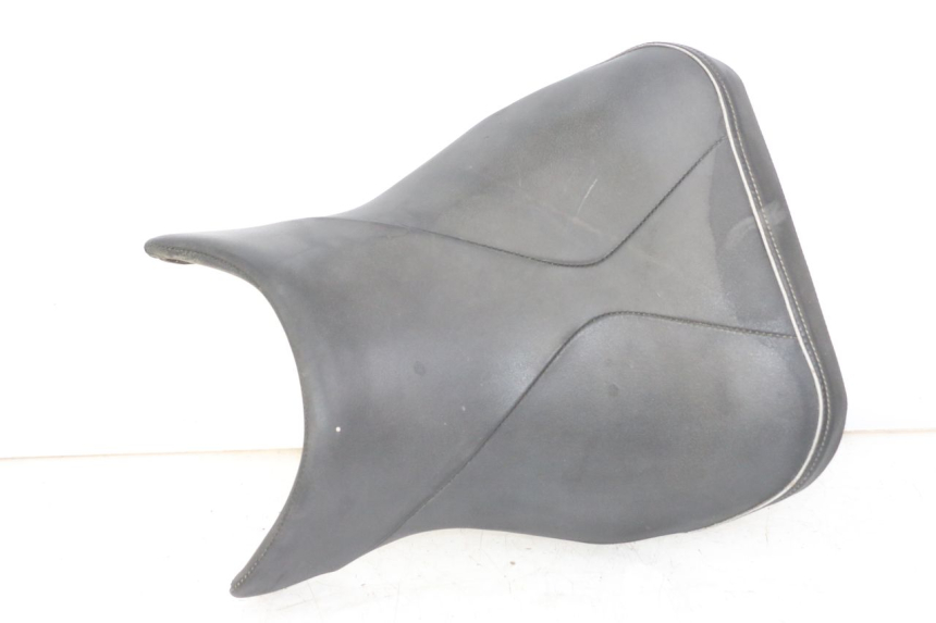 photo de SELLA ANTERIORE SUZUKI GSR 750 (2011 - 2017)