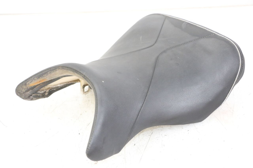 photo de SELLA ANTERIORE SUZUKI GSR 750 (2011 - 2017)