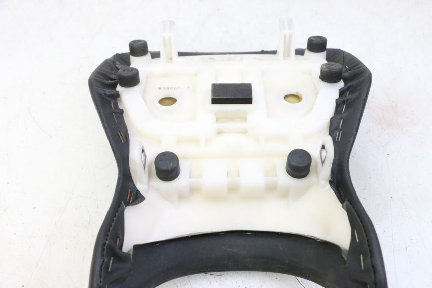 photo de SELLA ANTERIORE SUZUKI GSR 750 (2011 - 2017)