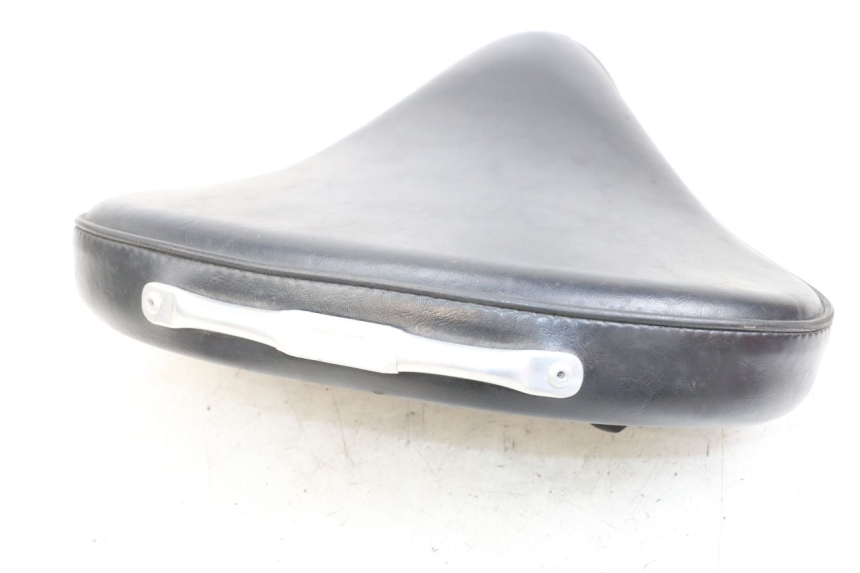 photo de SELLA ANTERIORE HARLEY DAVIDSON SPORTSTER XL CUSTOM 1200 (2003 - 2004)
