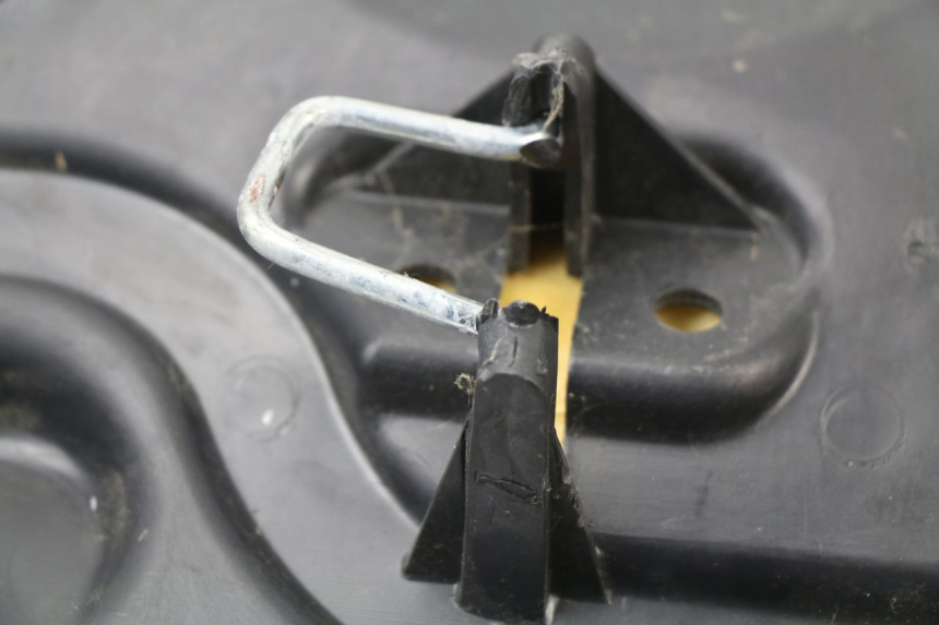 photo de SELLA ANTERIORE PEUGEOT JET FORCE CARBU 50 (2003 - 2016)