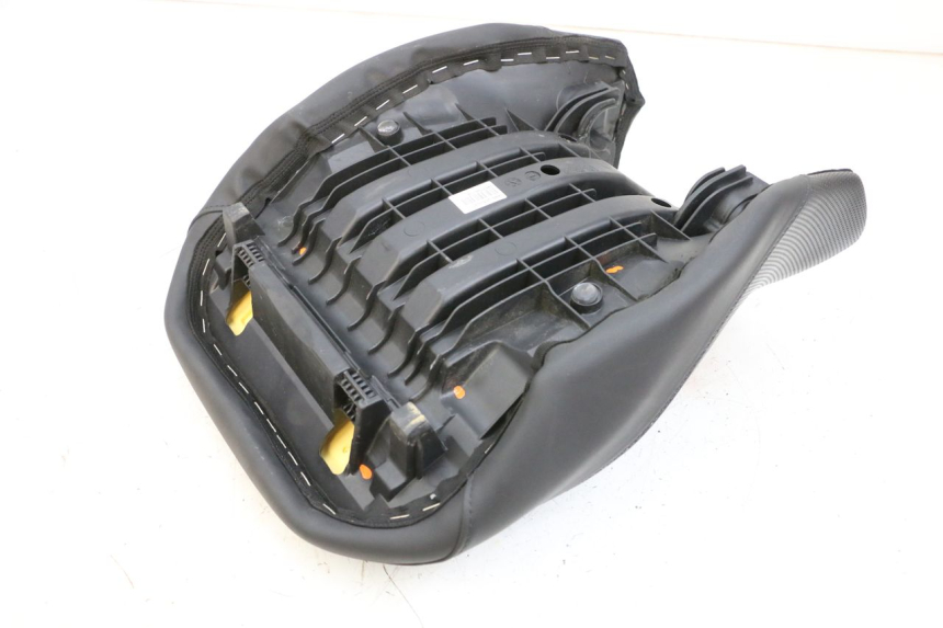 photo de SELLA ANTERIORE BMW R GS 1250 (2021 - 2024) - Marcature e riferimenti originali