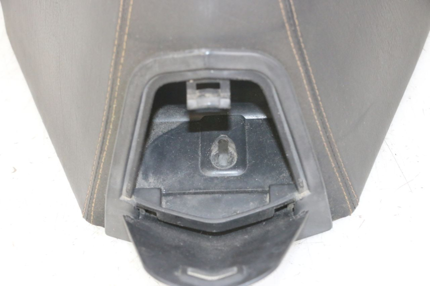 photo de SELLA ANTERIORE PEUGEOT SATELIS COMPRESSOR K15 125 (2006 - 2009)