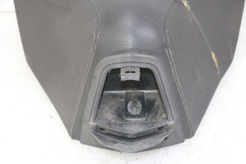 photo de SELLA ANTERIORE PEUGEOT SATELIS 125 (2013 - 2018)