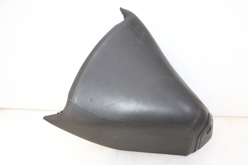 photo de SELLE ANTERIORE PEUGEOT SATELIS 125 (2010 - 2012)