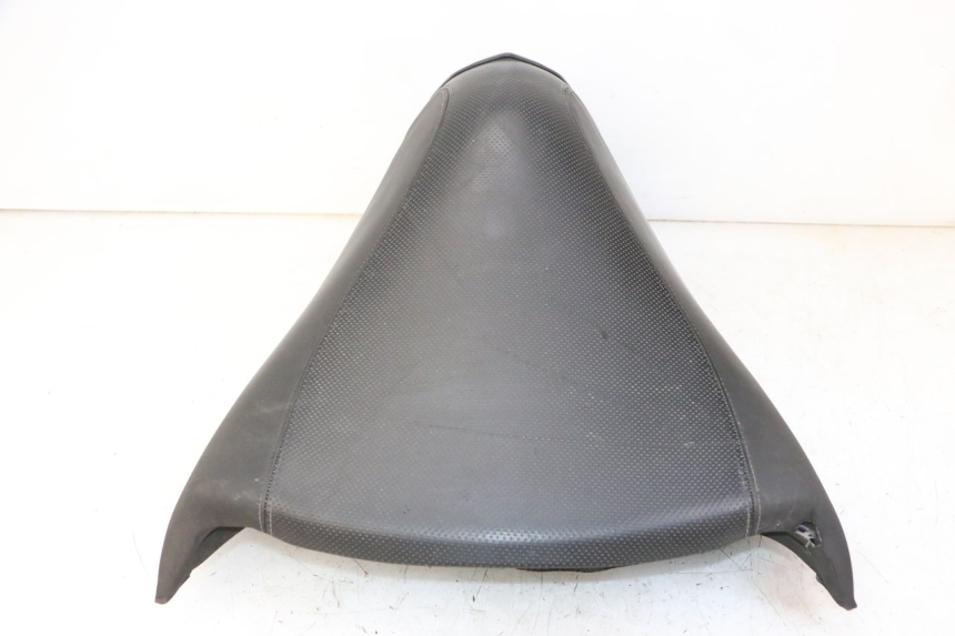 photo de SELLE ANTERIORE PEUGEOT SATELIS 125 (2010 - 2012)