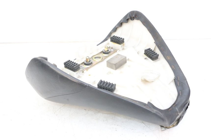 photo de SELLA ANTERIORE SUZUKI VL INTRUDER 125 (2004 - 2007)