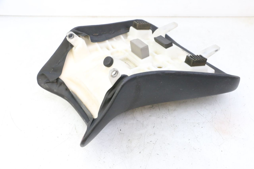 photo de SELLA ANTERIORE SUZUKI SV S 650 (2003 - 2009)