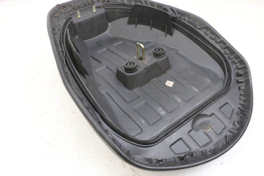 photo de SELLA ANTERIORE PEUGEOT TWEET PRO EFI 4T 50 (2021 - 2022)