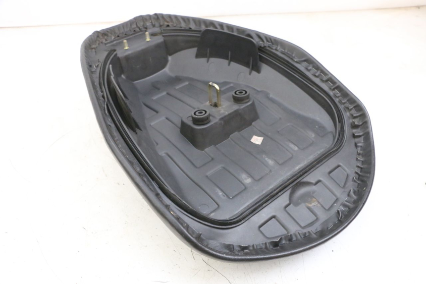 photo de SELLA ANTERIORE PEUGEOT TWEET PRO EFI 4T 50 (2021 - 2022)