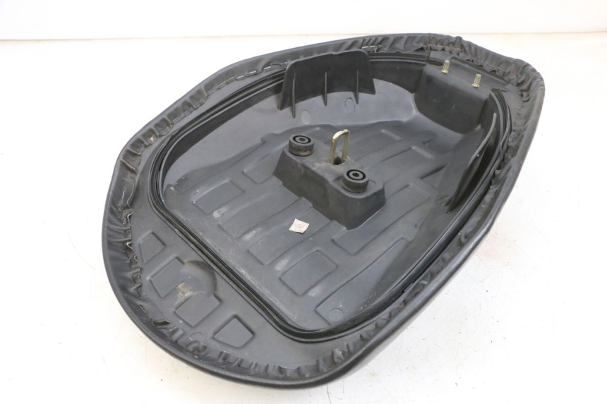 photo de SELLA ANTERIORE PEUGEOT TWEET PRO EFI 4T 50 (2021 - 2022)