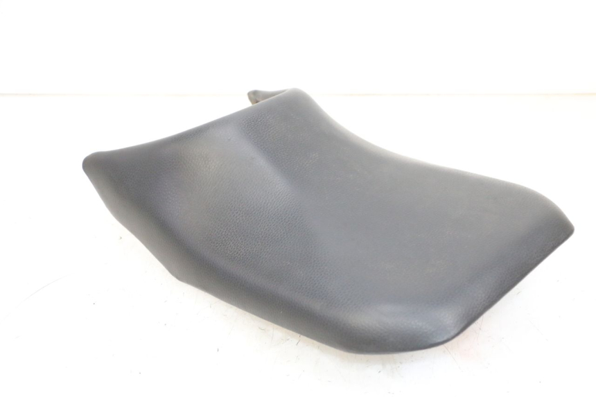 photo de SELLA ANTERIORE DAELIM VJ ROADWIN FI 125 (2008 - 2017) - Stato della superficie e materiale