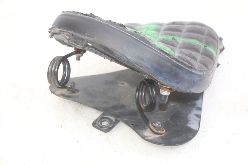 photo de SELLE ANTERIORE DAELIM VL DAYSTAR 125 (2000 - 2011)