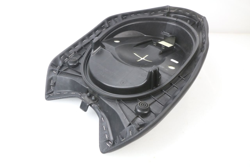 photo de SELLE ANTERIORE YAMAHA AEROX 4 50 (2018 - 2020)