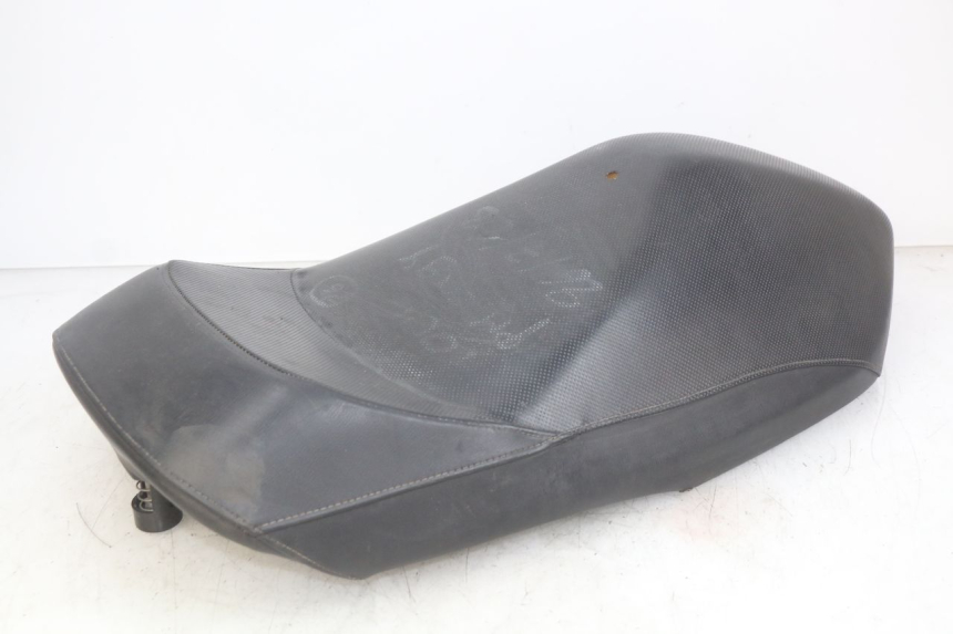 photo de SELLE ANTERIORE YAMAHA YP MAJESTY 125 (2007 - 2010)