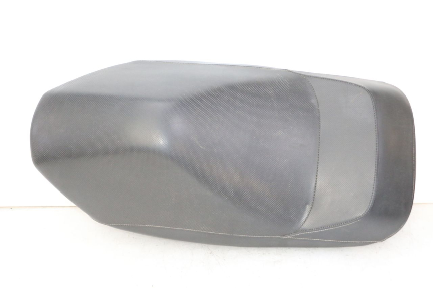 photo de SELLE ANTERIORE YAMAHA YP MAJESTY 125 (2007 - 2010)
