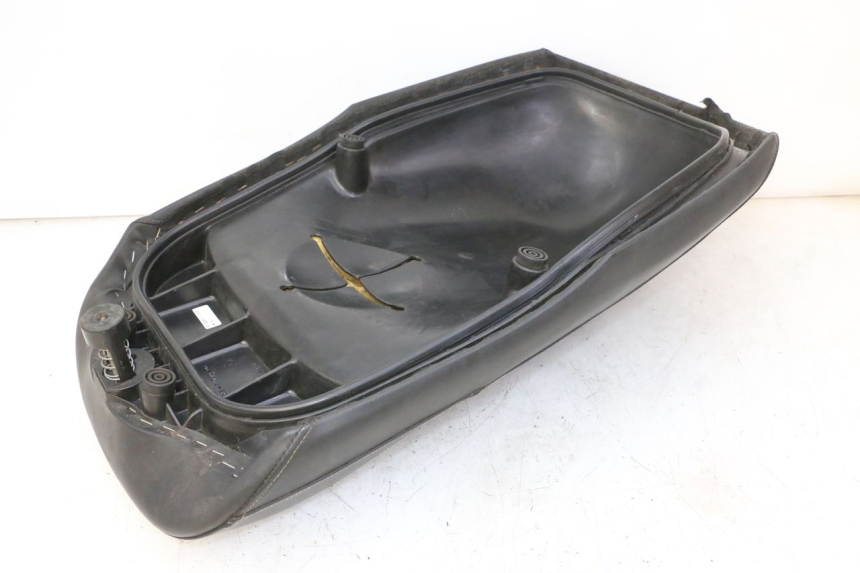 photo de SELLE ANTERIORE YAMAHA YP MAJESTY 125 (2007 - 2010)