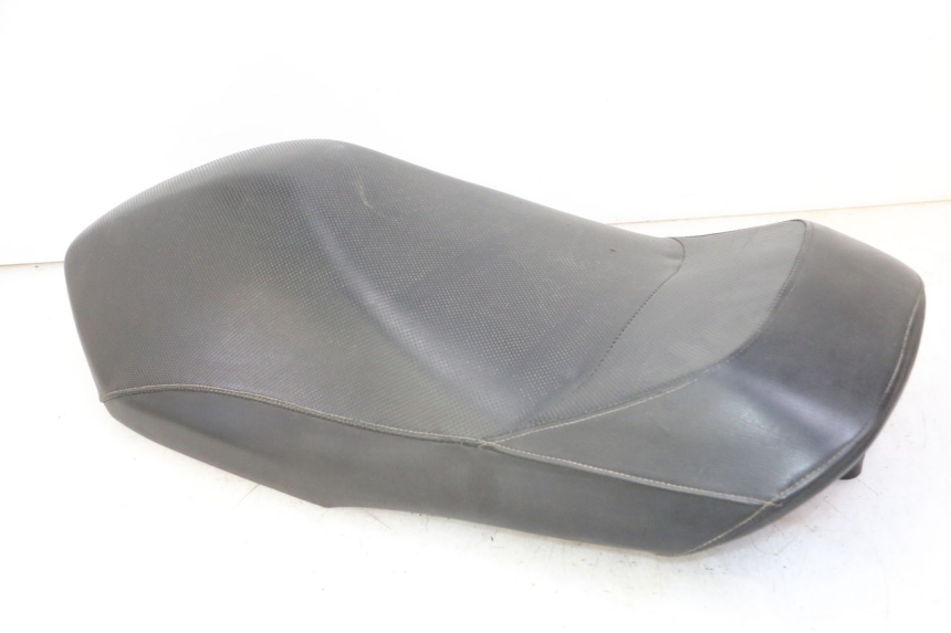 photo de SELLE ANTERIORE YAMAHA YP MAJESTY 125 (2007 - 2010)