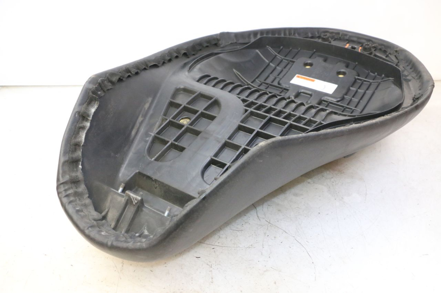 photo de SELLE SUZUKI BURGMAN 125 (2007 - 2014)