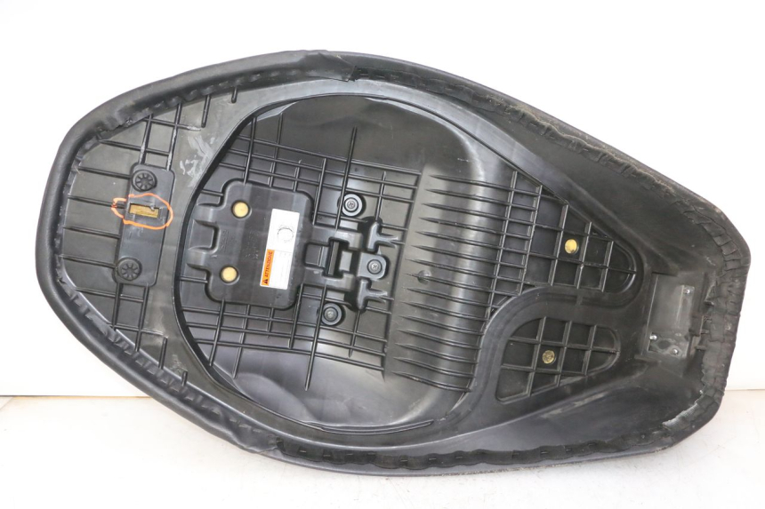 photo de SELLE SUZUKI BURGMAN 125 (2007 - 2014)