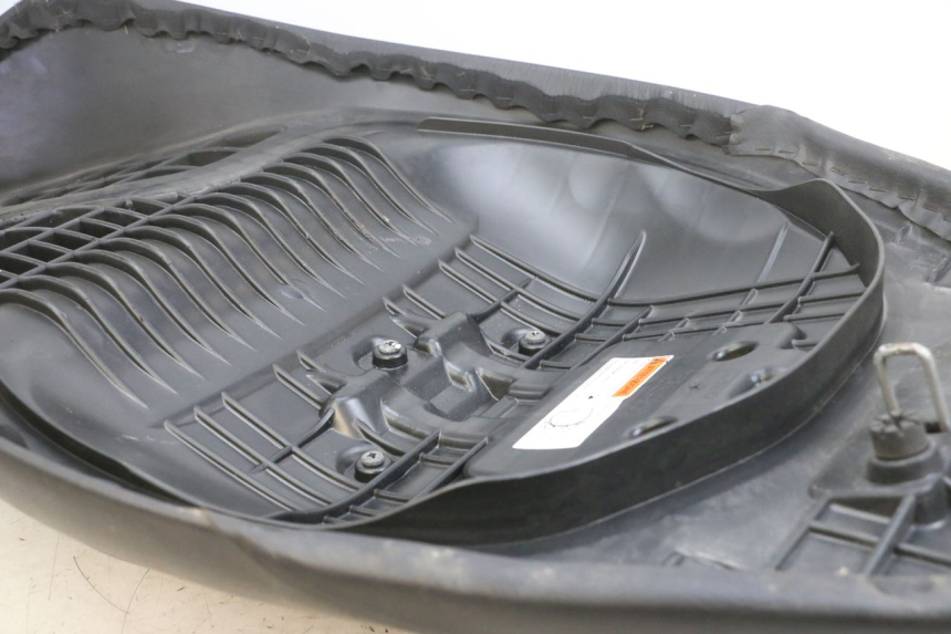 photo de SELLE SUZUKI BURGMAN 125 (2007 - 2014) - Dettaglio del componente