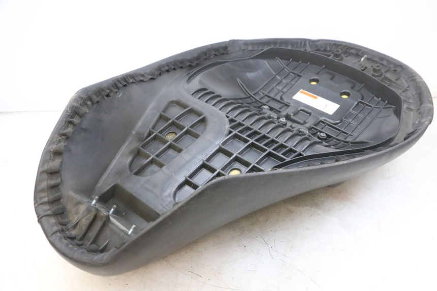 photo de SELLE SUZUKI BURGMAN 125 (2007 - 2014) - Zoom sullo stato d'uso