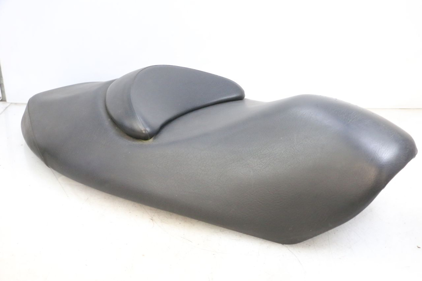 photo de SELLE SUZUKI BURGMAN 125 (2007 - 2014) - Dettagli dei punti di fissaggio