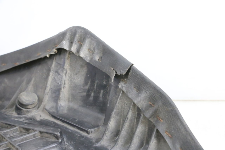 photo de SELLA SUZUKI BURGMAN EXECUTIVE ABS 650 (2006 - 2012) - Dettaglio del componente