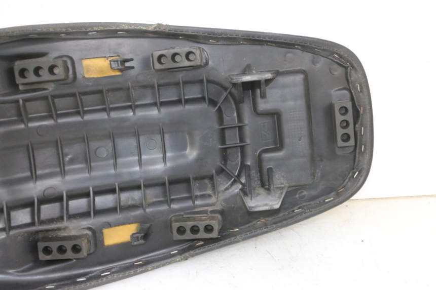 photo de SELLA KSR CODE 125 (2018 - 2020) - Stato della superficie e materiale