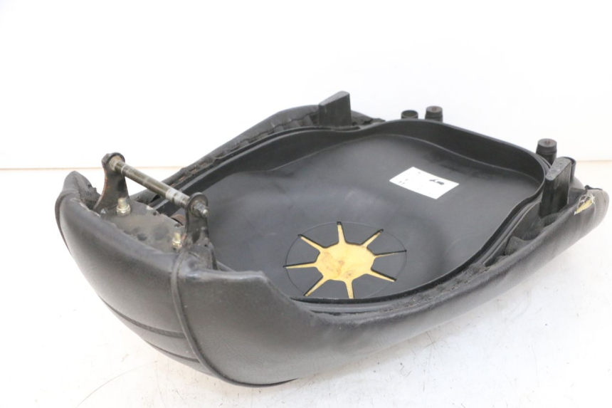 photo de SELLE PEUGEOT DJANGO 4T 50 (2014 - 2019) - Zoom sullo stato d'uso