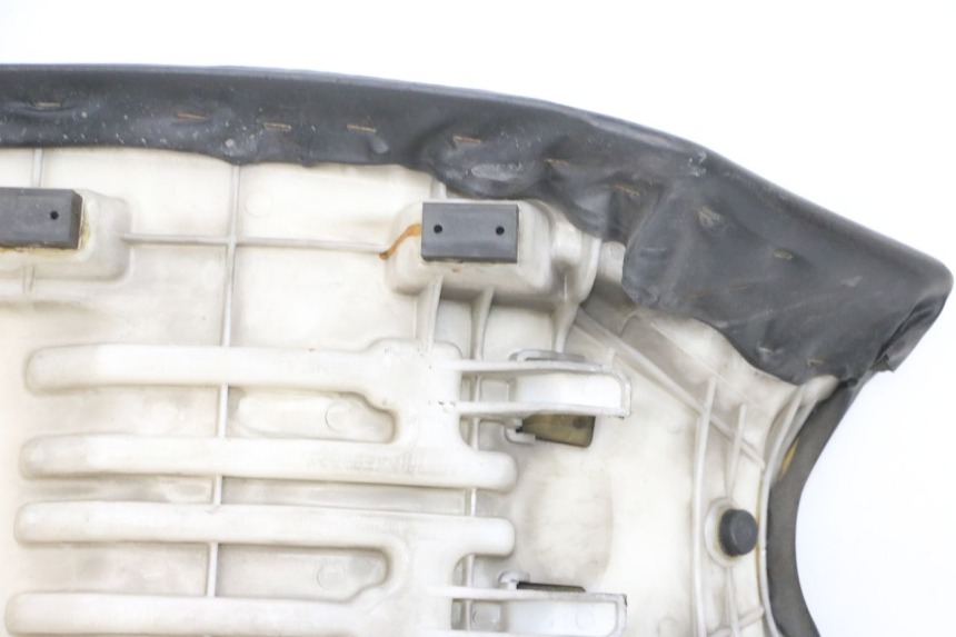 photo de SELLA SUZUKI DL V STROM 1000 (2002 - 2007) - Focus sulla struttura