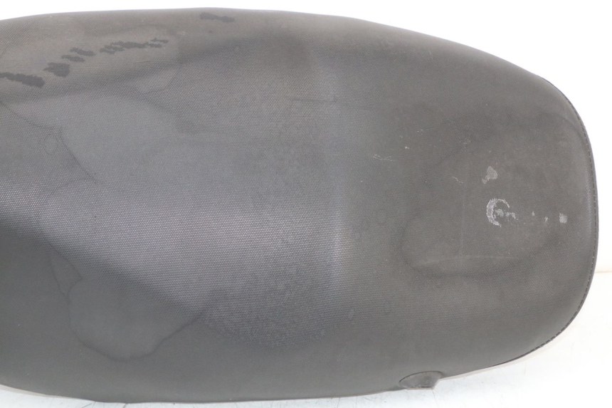 photo de SELLA PIAGGIO FLY 4T 50 (2004 - 2010)