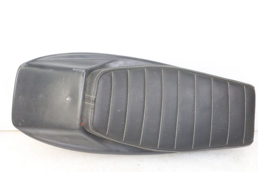 photo de SELLE YAMAHA FZS FAZER 600 (2001 - 2003)