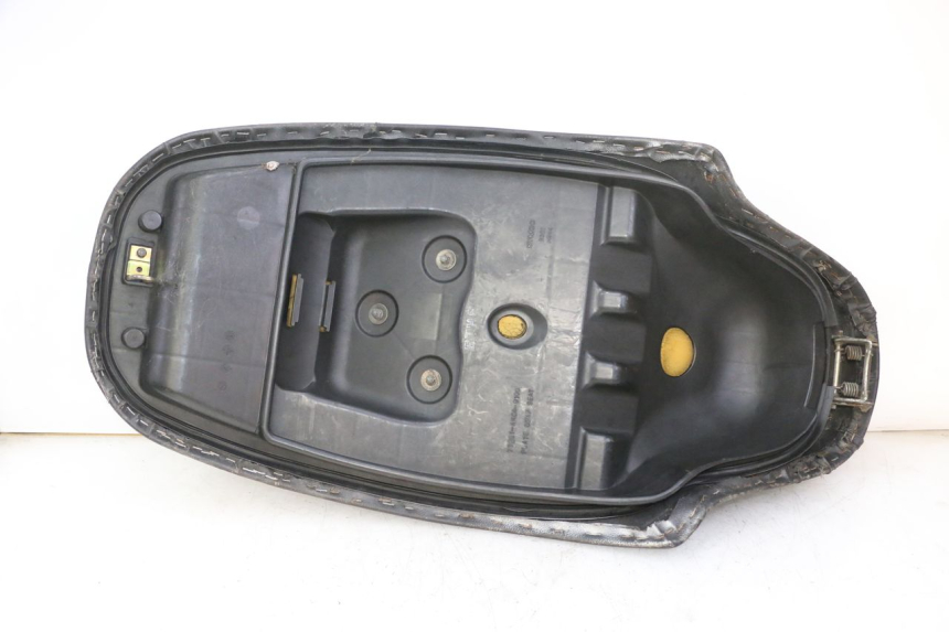 photo de SELLA KYMCO GRAND DINK 125 (2002 - 2007)