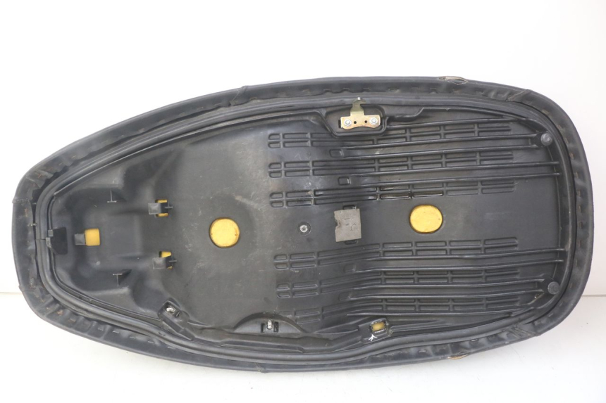photo de SELLE HONDA FES PANTHEON 125 (2003 - 2007)