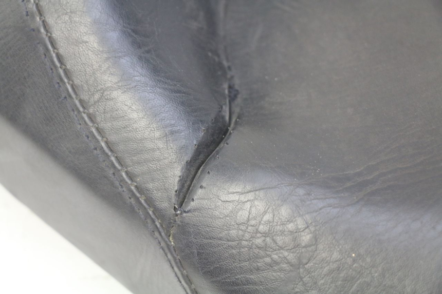 photo de SELLE HONDA FES PANTHEON 125 (2003 - 2007)