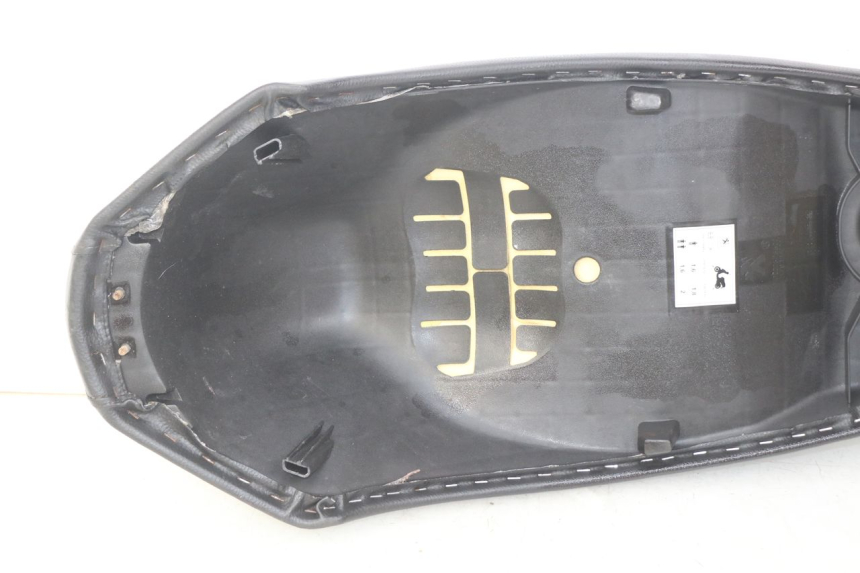 photo de SELLA PEUGEOT KISBEE 2T 50 (2018 - 2022)