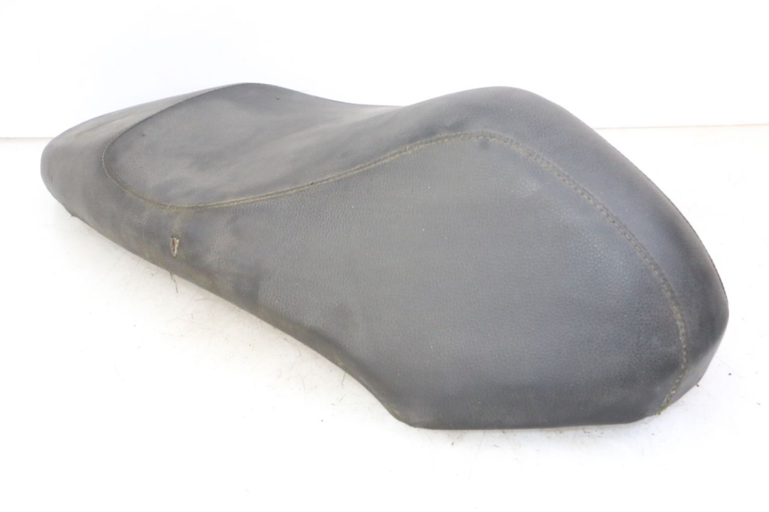 photo de SELLE PEUGEOT KISBEE 2T 50 (2010 - 2017)
