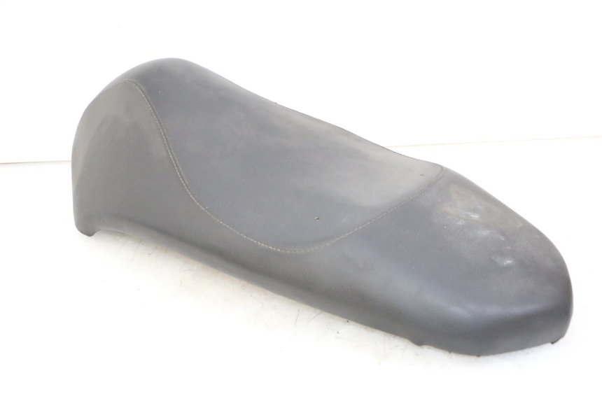 photo de SELLE PEUGEOT KISBEE 2T 50 (2010 - 2017)