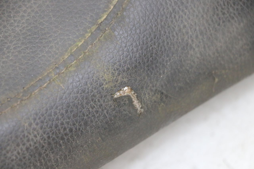 photo de SELLE PEUGEOT KISBEE 2T 50 (2010 - 2017)