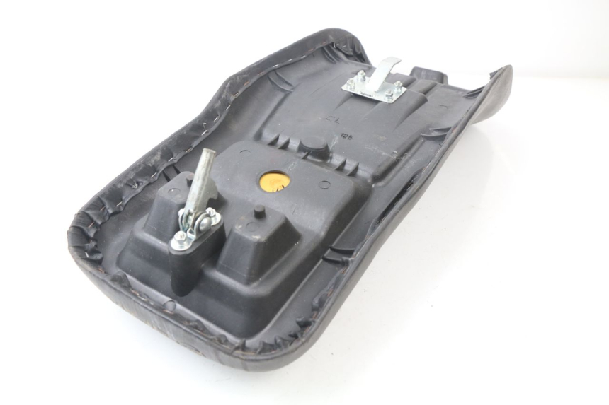 photo de SELLA LIFAN LF125ST-A 125