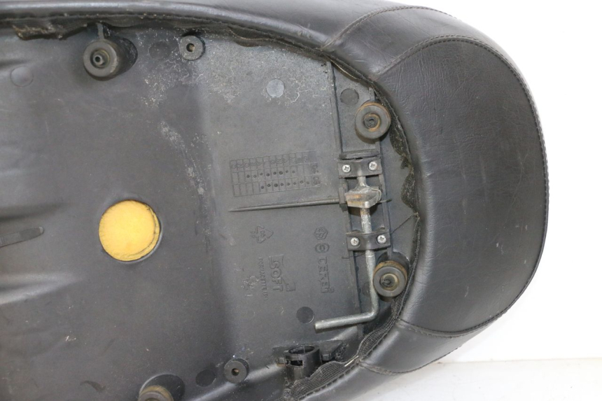 photo de SELLA PIAGGIO LIBERTY 4T 50 (2009 - 2015)
