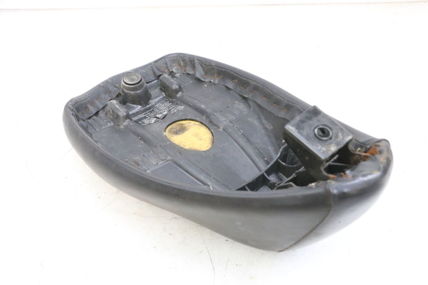 photo de SELLE PEUGEOT LUDIX 50 (2008 - 2017) - Primo piano tecnico