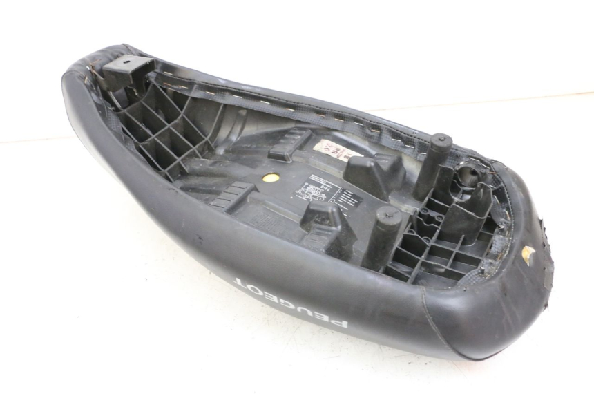 photo de SELLE PEUGEOT LUDIX 50 (2005 - 2007) - Altra angolazione