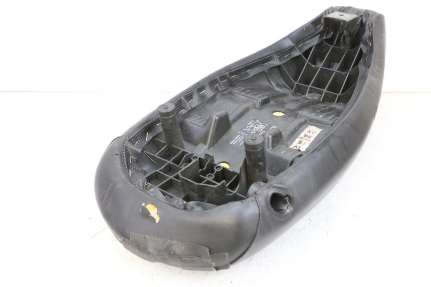 photo de SELLE PEUGEOT LUDIX 50 (2005 - 2007) - Dettagli dei punti di fissaggio