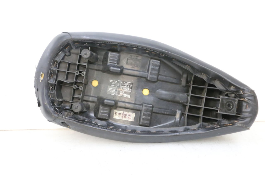 photo de SELLE PEUGEOT LUDIX 50 (2005 - 2007) - Marcature e riferimenti originali