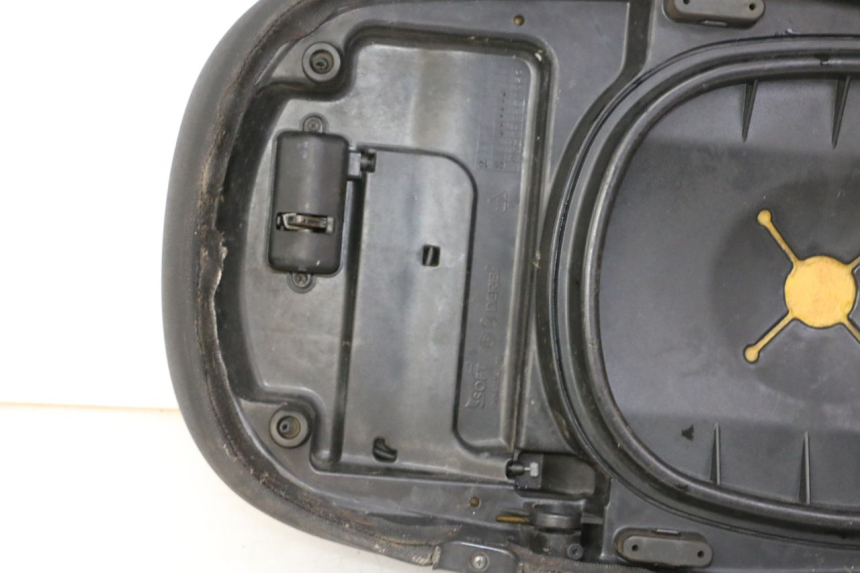 photo de SELLA PIAGGIO LXV 4T 50 (2009 - 2013)