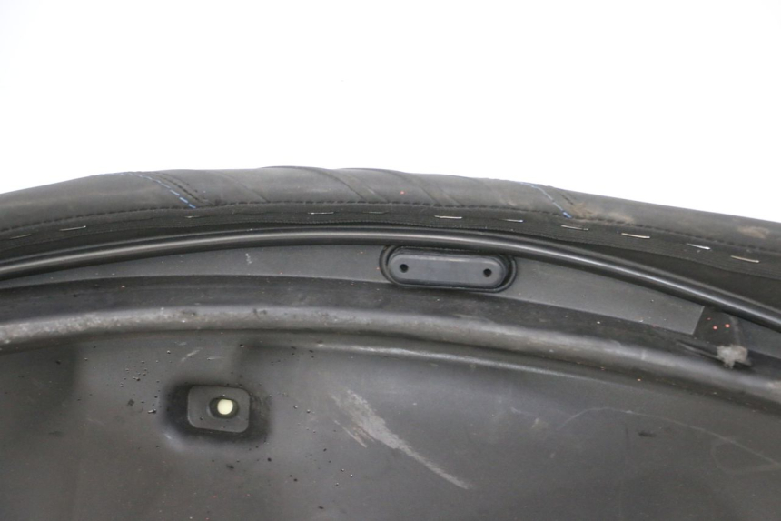 photo de SELLA PIAGGIO MP3 HPE 310 (2024 - 2025)