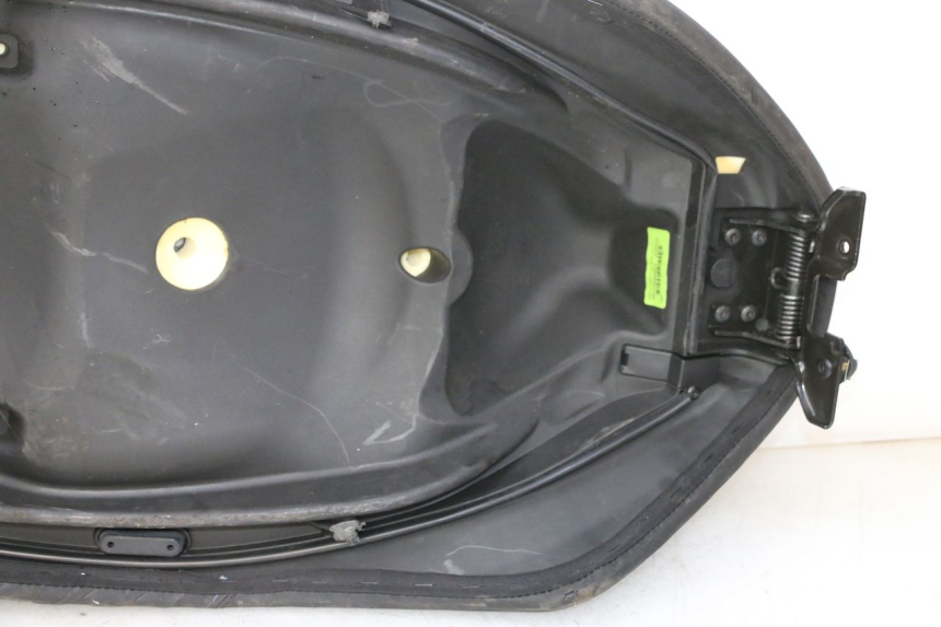 photo de SELLA PIAGGIO MP3 HPE 310 (2024 - 2025)